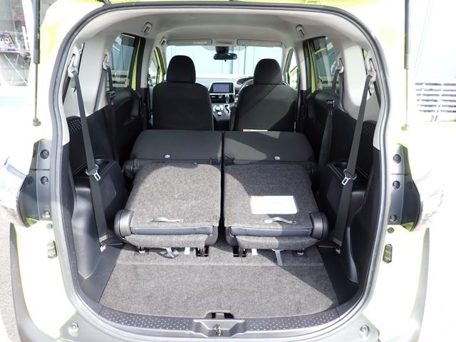Toyota SIENTA 2016-03 12151-21