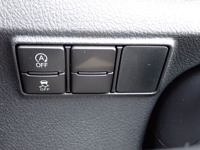 Toyota SIENTA 2016-03 12151-11