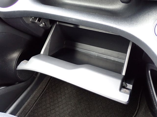 Toyota SIENTA 2016-03 12151-14