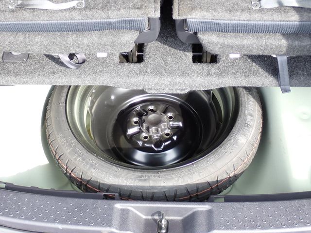 Toyota SIENTA 2016-03 12151-22