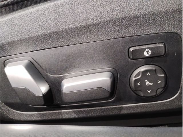 Bmw 2 SERIES 2022-05 4966-24