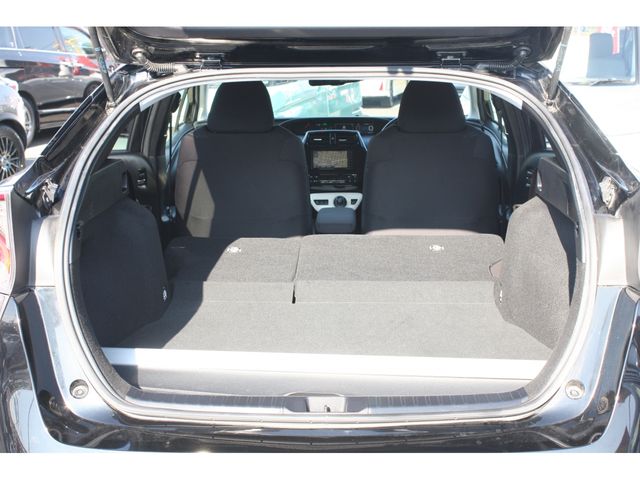 Toyota PRIUS 2018-12 182030-17