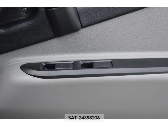 Mitsubishi CANTER 2023-11 263550-7