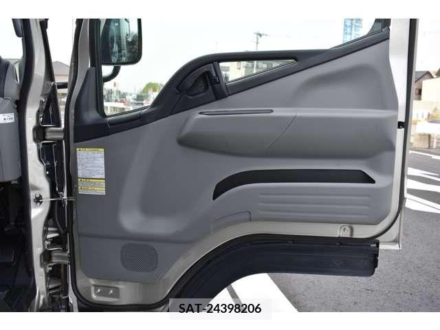 Mitsubishi CANTER 2023-11 263550-6
