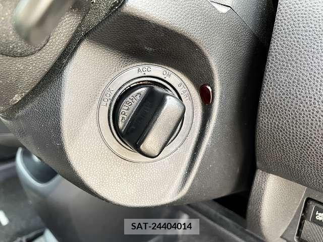 Mazda BIANTE 2015-04 230048-4