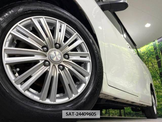 Toyota NOAH 2015-04 383696-13