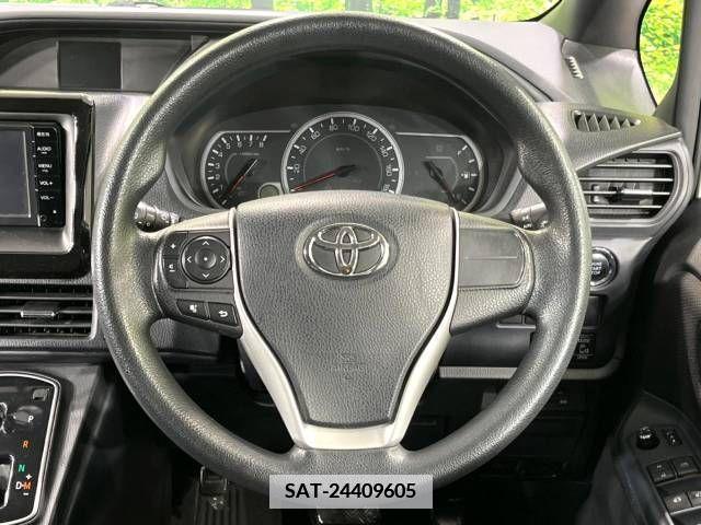 Toyota NOAH 2015-04 383696-11