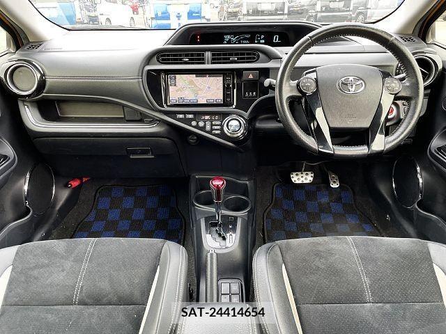 Toyota AQUA 2014-12 233964-1