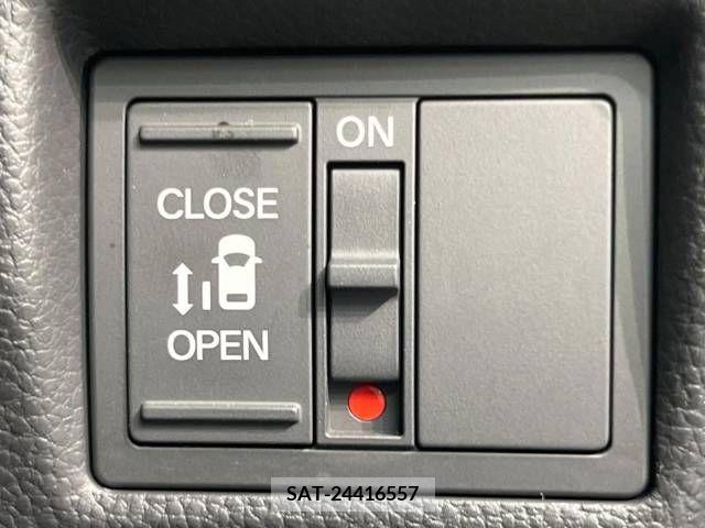 Honda N BOX CUSTOM 2022-08 231755-4