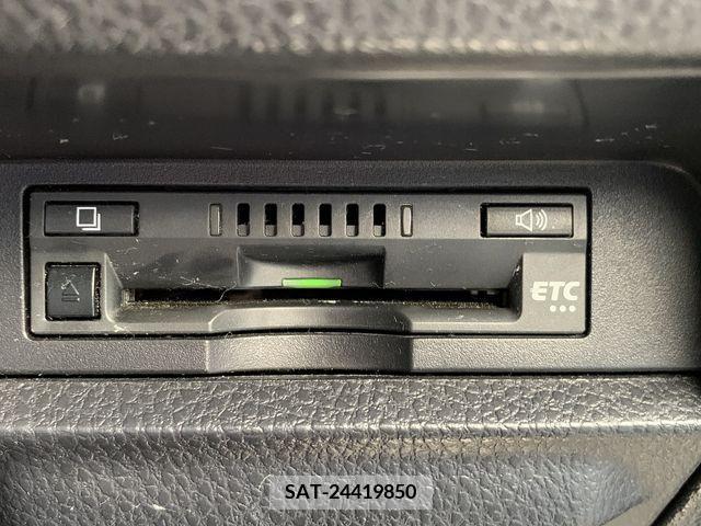 Toyota ESQUIRE 2017-10 351104-23