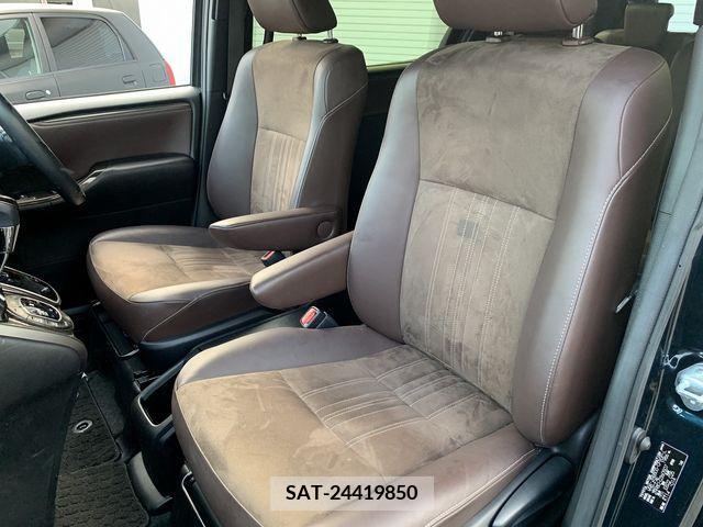Toyota ESQUIRE 2017-10 351104-16