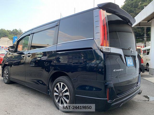 Toyota ESQUIRE 2017-10 351104-7