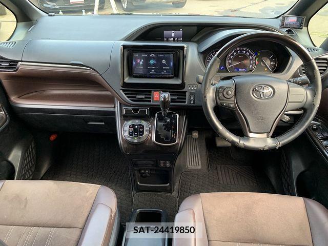 Toyota ESQUIRE 2017-10 351104-2