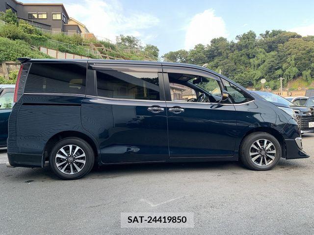 Toyota ESQUIRE 2017-10 351104-5