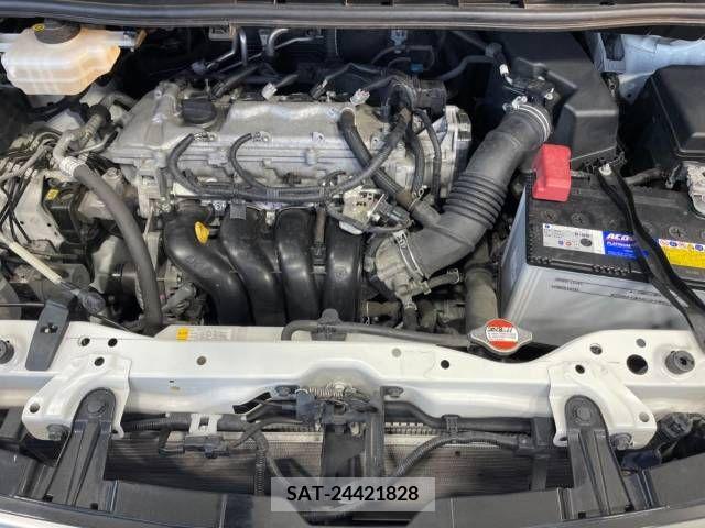 Toyota NOAH 2015-11 335878-19