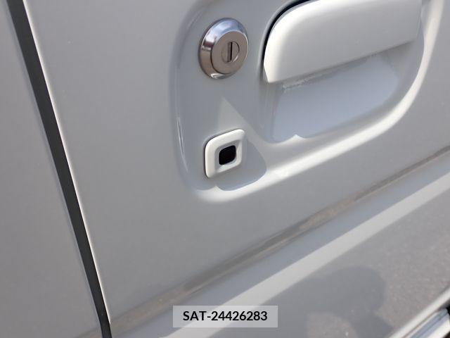 Suzuki EVERY WAGON 2024-01 231918-11