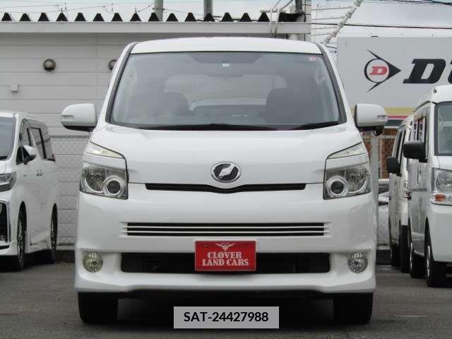 Toyota VOXY 2007-01 385429-6