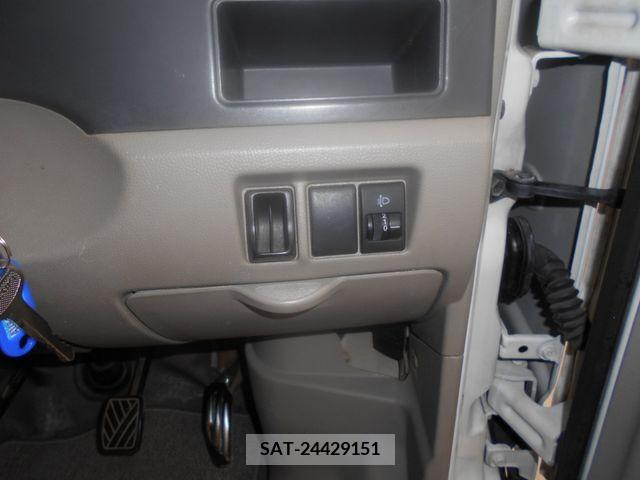 Suzuki EVERY 2014-06 207840-13