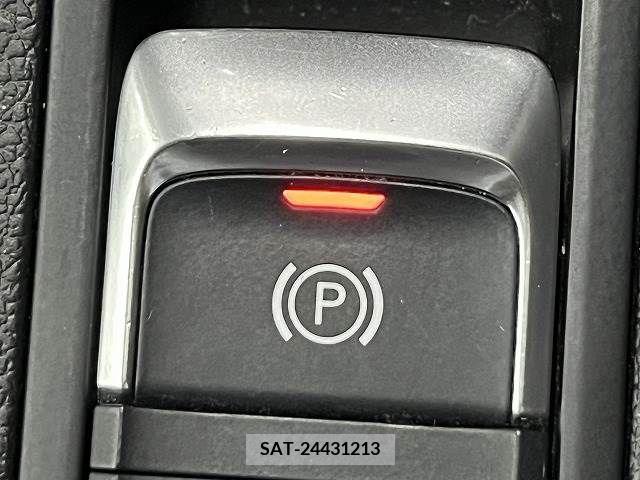 Audi Q3 2015-07 262581-6