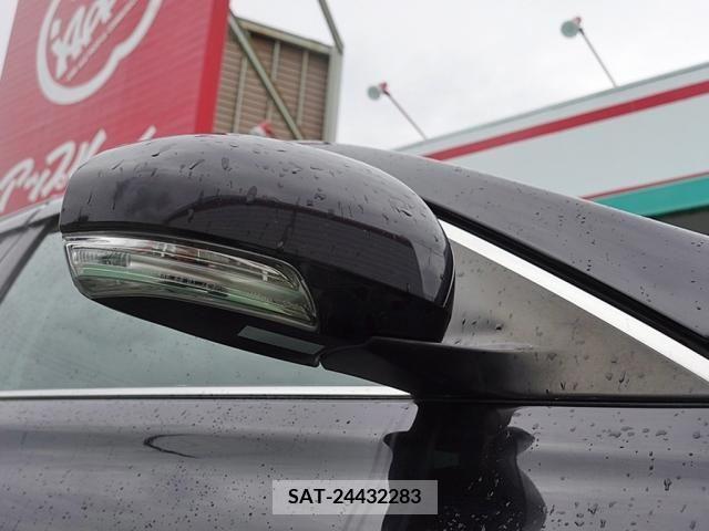 Toyota MARK X 2019-12 329702-21