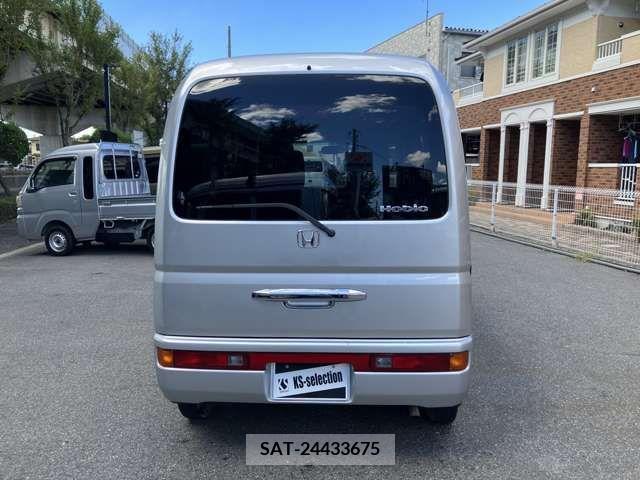 Honda VAMOS HOBIO 2017-02 203686-9