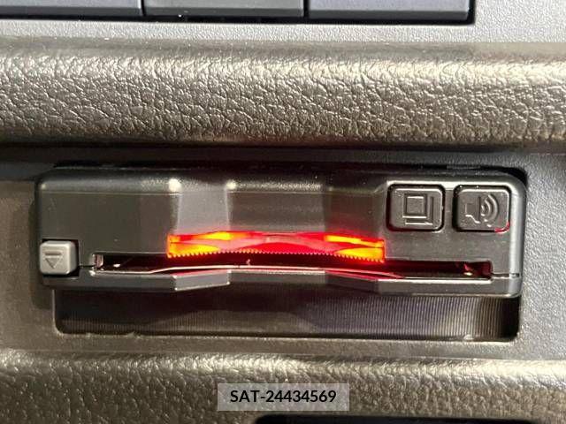 Suzuki HUSTLER 2023-01 272531-6