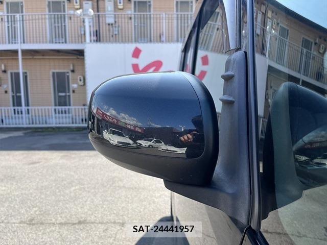 Daihatsu WAKE 2015-06 219199-13
