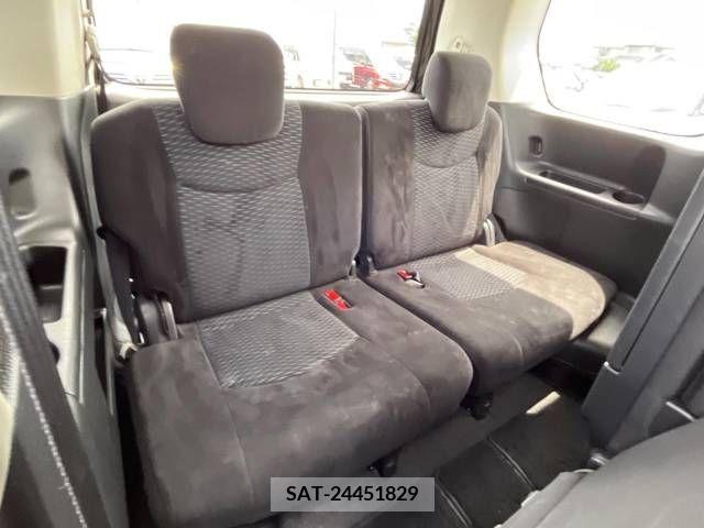 Nissan SERENA 2011-08 284298-9