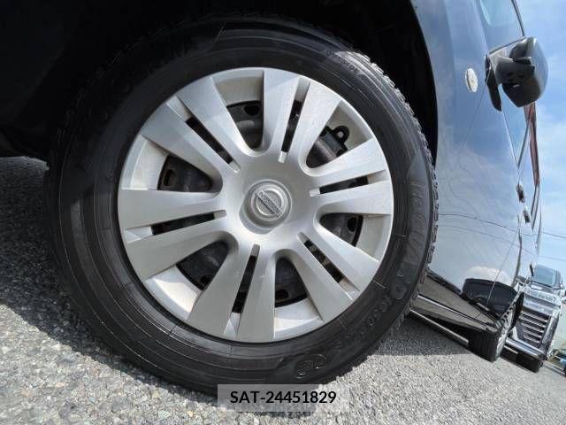 Nissan SERENA 2011-08 284298-13