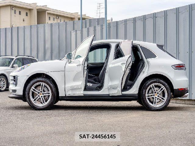 Porsche MACAN 2021-04 281587-29