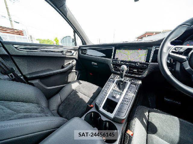 Porsche MACAN 2021-04 281587-27