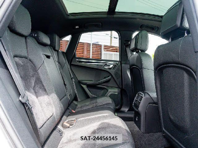 Porsche MACAN 2021-04 281587-25