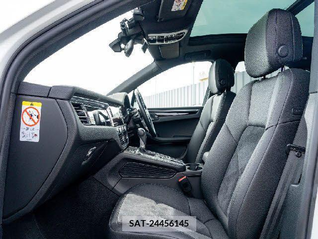Porsche MACAN 2021-04 281587-13
