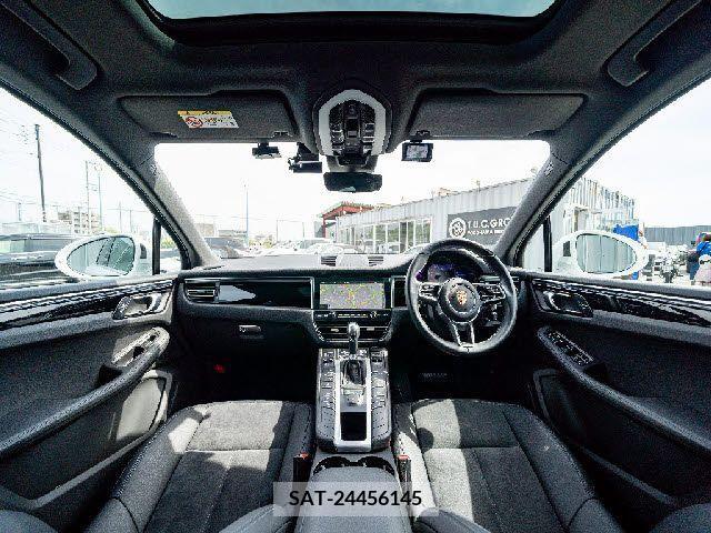 Porsche MACAN 2021-04 281587-2