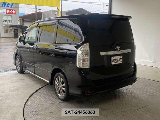 Toyota VOXY 2013-03 254595-12