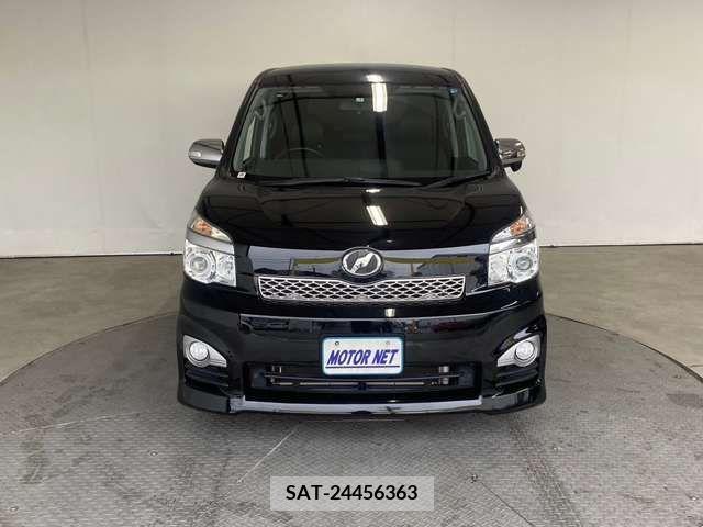 Toyota VOXY 2013-03 254595-6