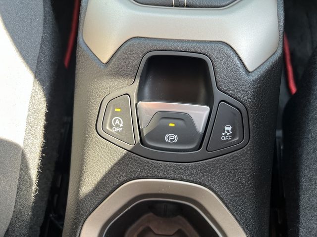 Jeep RENEGADE 2018-02 14058-20