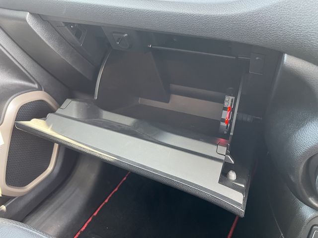 Jeep RENEGADE 2018-02 14058-21