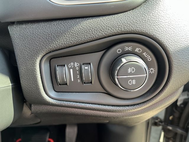 Jeep RENEGADE 2018-02 14058-10