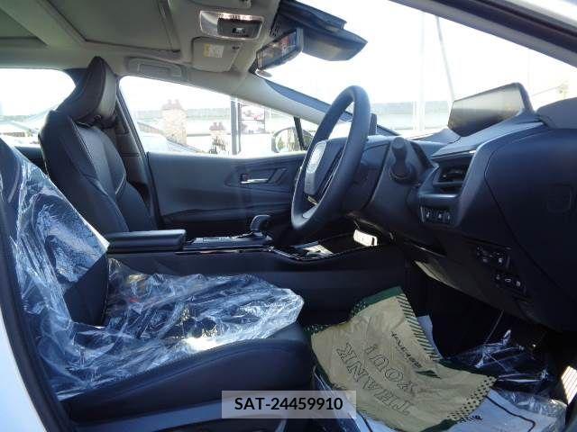 Toyota PRIUS 2023-09 385640-2