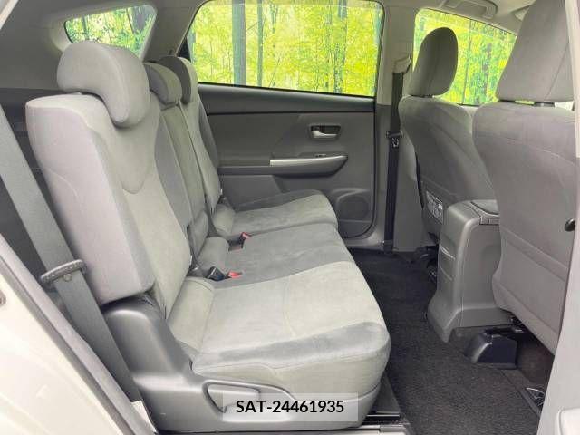 Toyota PRIUS ALPHA 2012-03 322214-9