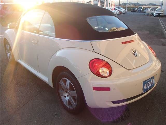 VolksWagen BEETLE 2008-01 182798-2