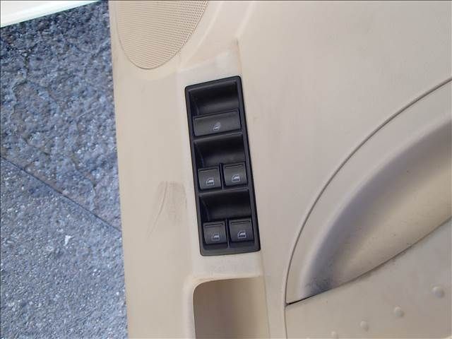 VolksWagen BEETLE 2008-01 182798-18