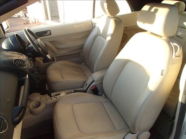 VolksWagen BEETLE 2008-01 182798-11