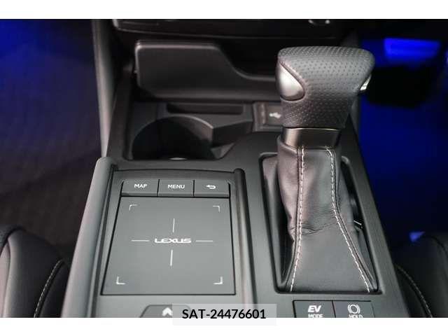 Lexus ES 2019-02 353961-10