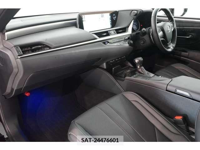Lexus ES 2019-02 353961-8