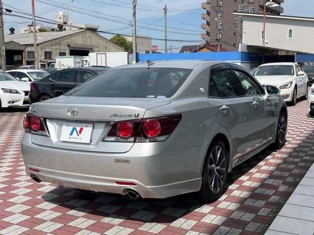 Toyota CROWN SEDAN 2016-03 10034-17