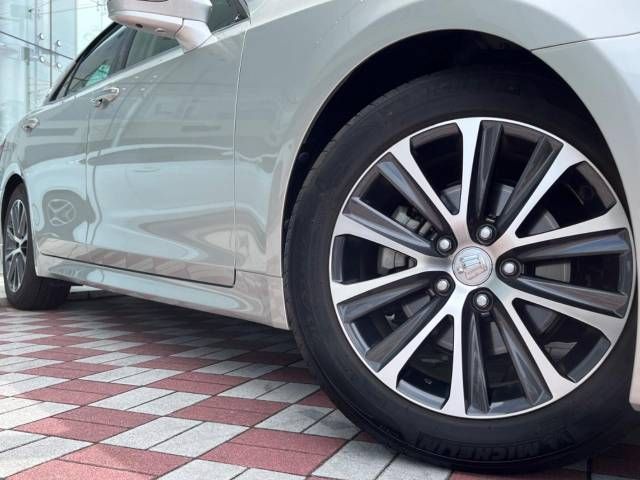 Toyota CROWN SEDAN 2016-03 10034-13