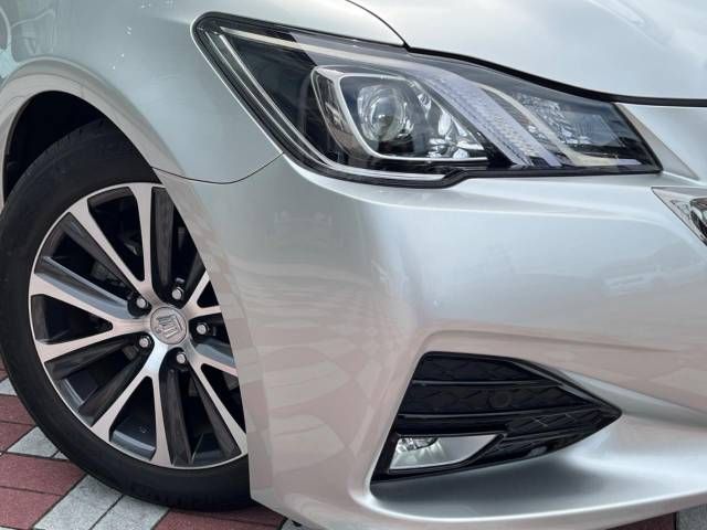 Toyota CROWN SEDAN 2016-03 10034-12