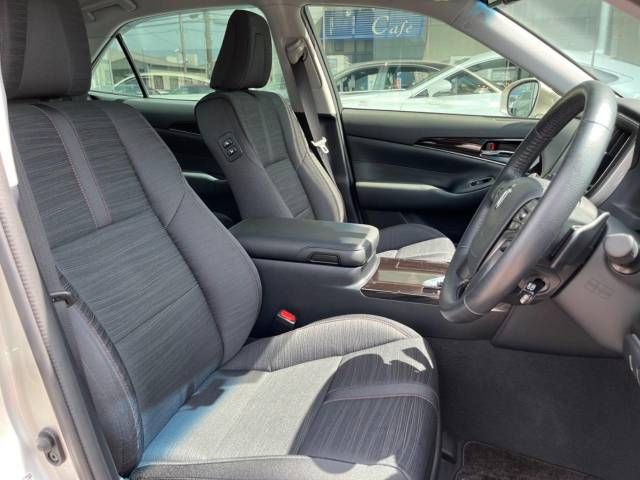 Toyota CROWN SEDAN 2016-03 10034-9